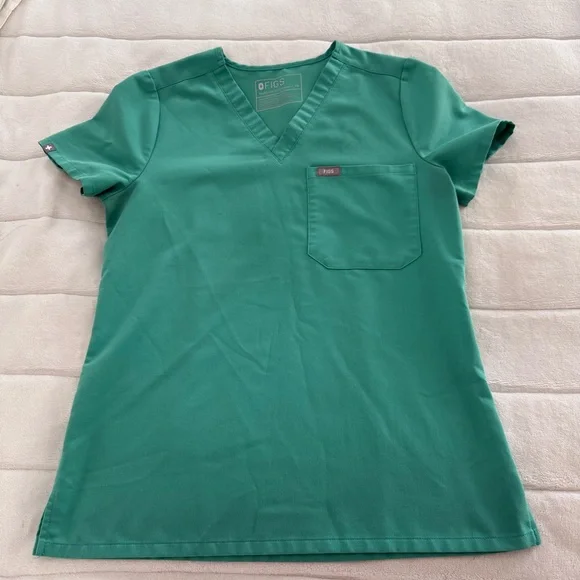 FIGS Surgical Green Scrub Set - Picture 8 of 9